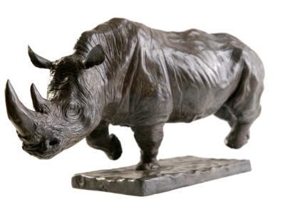 Sculpture en bronze d'un rhinocéros blanc