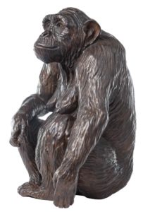 Sculpture en bronze d'un chimpanzé