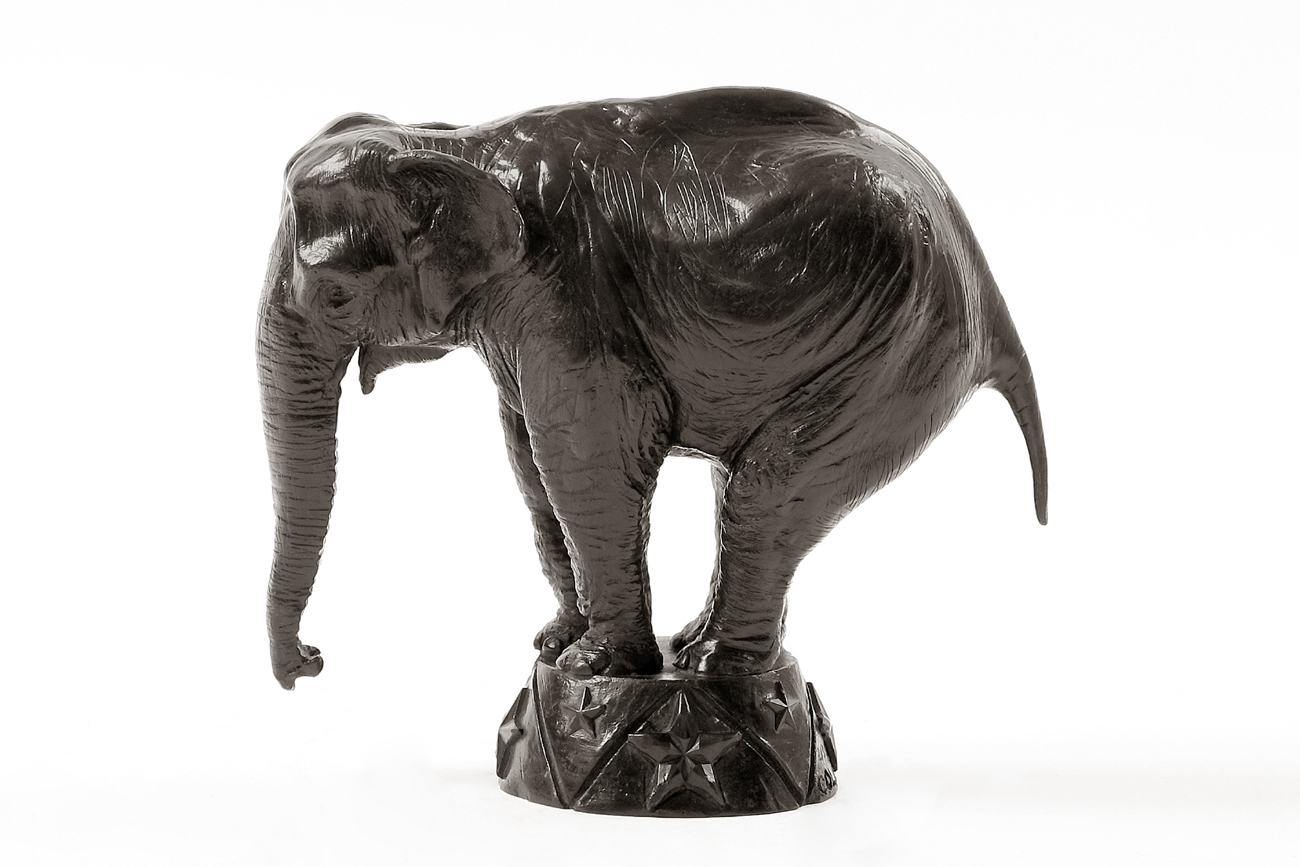 Bronze Colcombet éléphant d'Asie au cirque
