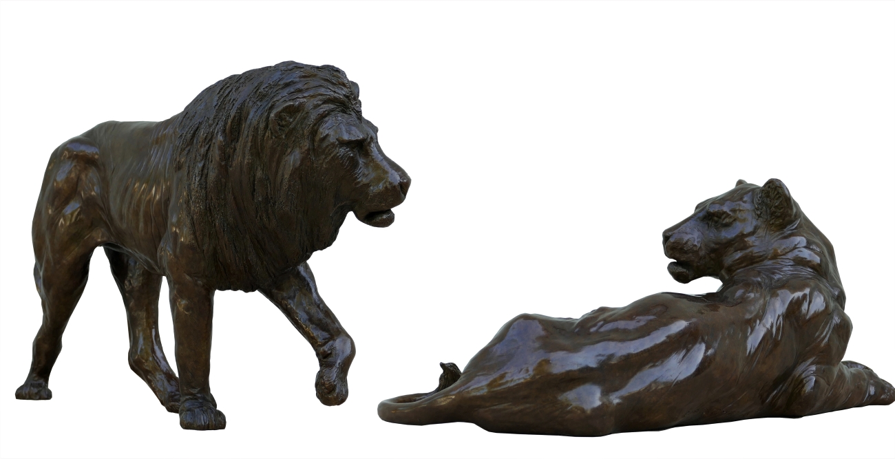 Bronze Colcombet lionne couchée lion marchant